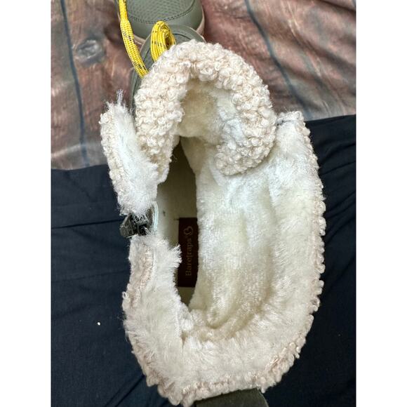 Baretraps Womens Alta Cold Weather Bootie - Pine Suede- size 9.5 - Picture 7 of 12